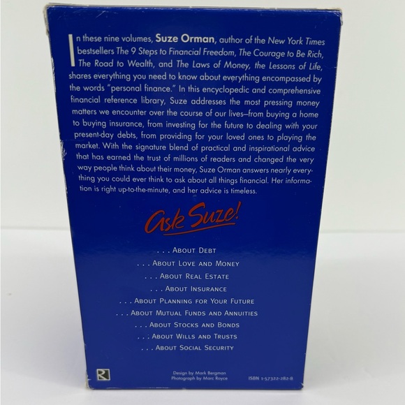 Financial Reference Library Set - Blue - Picture 4 of 7